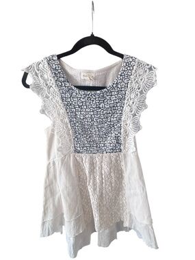 Meadow Rue Anthropologie Boho Lace Tunic Top Cream Blue Embroidered Small